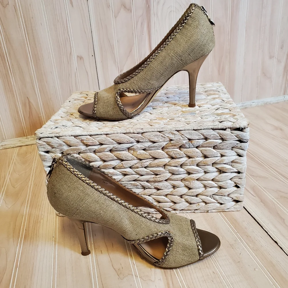 Tahari Gold Loretta Peep Toe Pumps Heels Taupe Size 6.5 Stiletto Party Going Out
